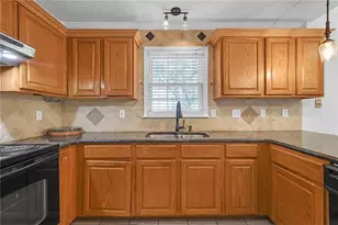 1336 Velvet Creek Way SW, Marietta, GA 30008 - Photo 17