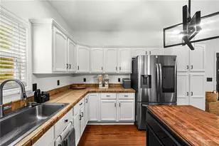 176 Oak Leaf Dr, Carrollton, GA 30116 - Photo 7