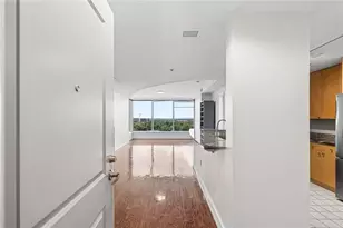 3338 Peachtree Rd NE, Atlanta, GA 30326 - Photo 29