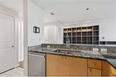 3338 Peachtree Road NE #1810, Atlanta, GA 30326 - Photo 9