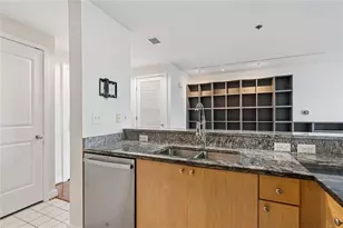 3338 Peachtree Rd NE, Atlanta, GA 30326 - Photo 9