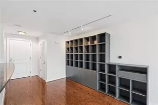 3338 Peachtree Rd NE, Atlanta, GA 30326 - Photo 13