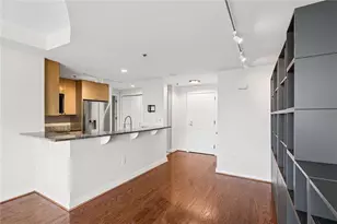 3338 Peachtree Rd NE, Atlanta, GA 30326 - Photo 11