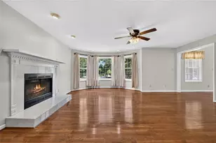 35 Oakgrove Ln, McDonough, GA 30253 - Photo 9