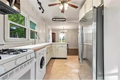 1075 Center Street W, Atlanta, GA 30318 - Photo 5