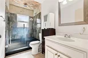 1075 Center Street W, Atlanta, GA 30318 - Photo 11