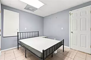 1075 Center Street W, Atlanta, GA 30318 - Photo 15