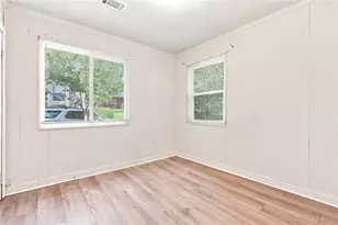 1071 Center St NW, Atlanta, GA 30318 - Photo 17