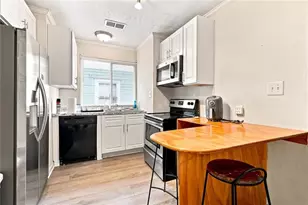 1071 Center St NW, Atlanta, GA 30318 - Photo 3