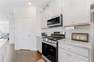 528 Sonata Walk, Marietta, GA 30067 - Photo 11