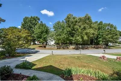 136 Springcrest Trail, Lawrenceville, GA 30046 - Photo 5
