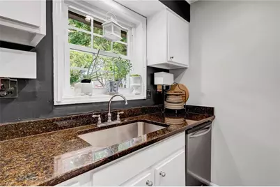 6905 Park Avenue, Sandy Springs, GA 30342 - Photo 11
