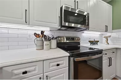 5415 Northland Drive NE #307, Atlanta, GA 30342 - Photo 9