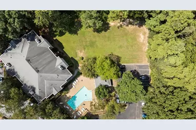 611 Barrington Hills Drive, Sandy Springs, GA 30350 - Photo 11