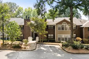 611 Barrington Hills Dr, Sandy Springs, GA 30350 - Photo 13