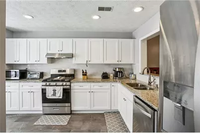 2901 Lenox Road NE #502, Atlanta, GA 30324 - Photo 3