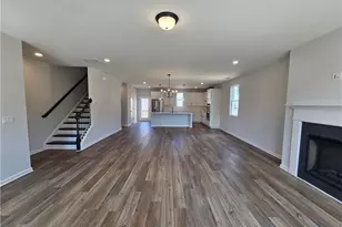 3670 Willow Glade Trl, Lawrenceville, GA 30043 - Photo 3