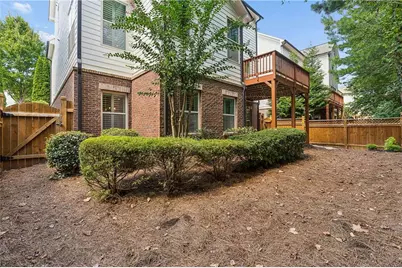 7695 Highland Bluff, Sandy Springs, GA 30328 - Photo 33
