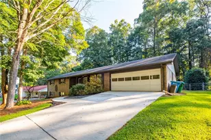 484 Cana Of Galilee Ct, Tucker, GA 30084 - Photo 3