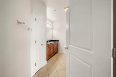 325 E Paces Road NE #606, Atlanta, GA 30305 - Photo 11