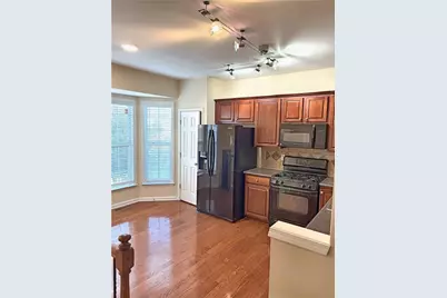 1370 Thornborough Drive, Alpharetta, GA 30004 - Photo 11