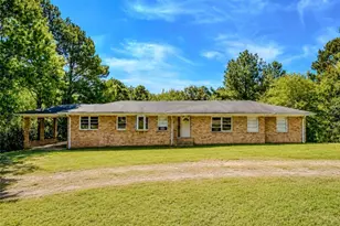 246 Beech Creek Cir, Winder, GA 30680 - Photo 1