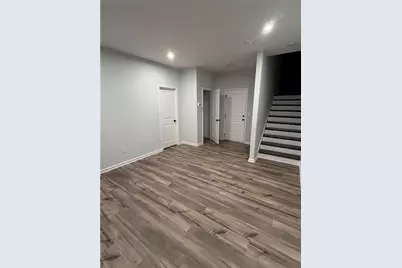 1449 Creekside Cir NW, Atlanta, GA 30318 - Photo 5