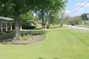 2455 Thornton Dr, Atlanta, GA 30349 - Photo 3