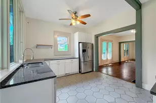 691 Florence Pl NW, Atlanta, GA 30318 - Photo 13