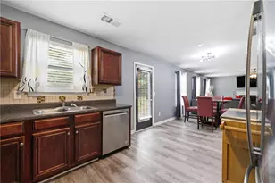 3672 Rosebud Park Dr, Snellville, GA 30039 - Photo 9