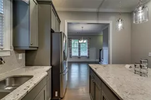 202 Golden Banner Ave, Marietta, GA 30060 - Photo 15