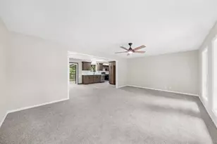 2053 Deerfield Run, Snellville, GA 30078 - Photo 5