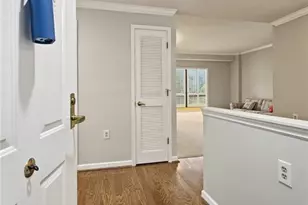 1800 Clairmont Lake, Decatur, GA 30033 - Photo 5