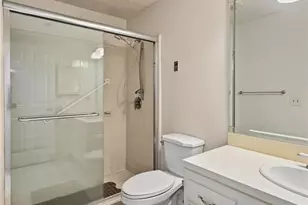 1800 Clairmont Lake, Decatur, GA 30033 - Photo 15