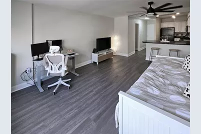 2479 Peachtree Road NE #611, Atlanta, GA 30305 - Photo 9