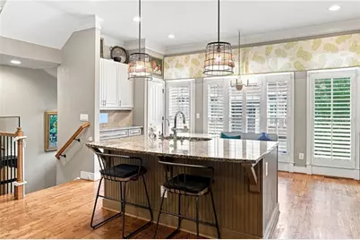 817 Highland Green Way NE, Atlanta, GA 30306 - Photo 5