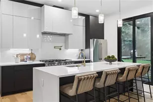 3626 N Stratford Rd NE, Atlanta, GA 30342 - Photo 9
