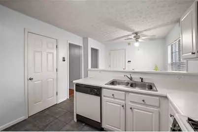 2260 Carlysle Cove Drive, Lawrenceville, GA 30044 - Photo 17
