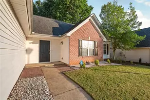 2260 Carlysle Cove Dr, Lawrenceville, GA 30044 - Photo 3