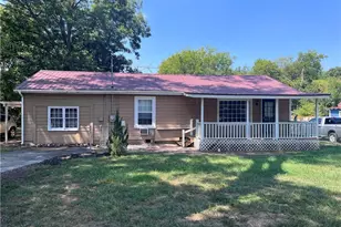 207 N Main St, Adairsville, GA 30103 - Photo 1