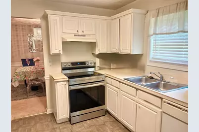 921 Tucker Lane, Loganville, GA 30052 - Photo 3