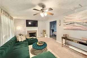 921 Tucker Ln, Loganville, GA 30052 - Photo 3