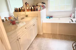 921 Tucker Ln, Loganville, GA 30052 - Photo 9