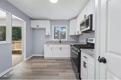 4564 Cypress Ridge Court, Stone Mountain, GA 30083 - Photo 13