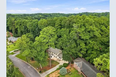 2433 Helmsdale Drive NE, Atlanta, GA 30345 - Photo 59