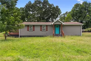 16 Robin Rd, Austell, GA 30168 - Photo 1
