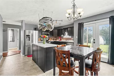 794 Baskins Circle, Winder, GA 30680 - Photo 3