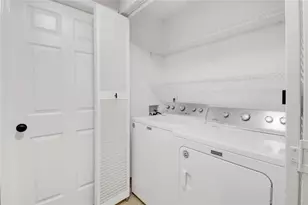 3655 Habersham Rd NE, Atlanta, GA 30305 - Photo 11