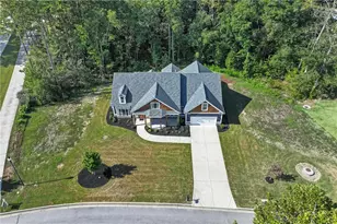 425 Blossom Trl, Acworth, GA 30101 - Photo 3