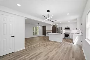 3434 Irvin Dr, Loganville, GA 30052 - Photo 5